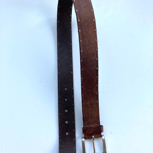 Set of Two Genuine Leather Belts - Picture 5 of 8